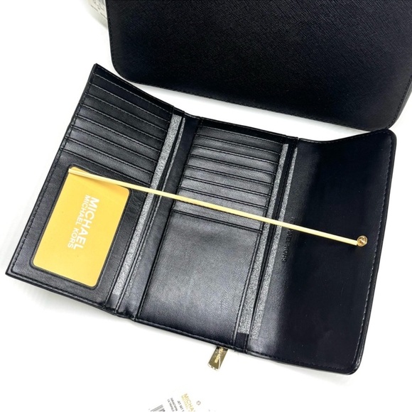 Michael Kors Large Logo Crossbody Bag & Matching Quilted Trifold Wallet Black - Picture 10 of 11